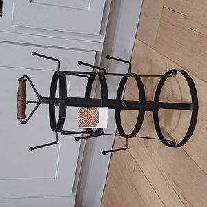 Kirkland's Mug Holder Black with Wood Handle